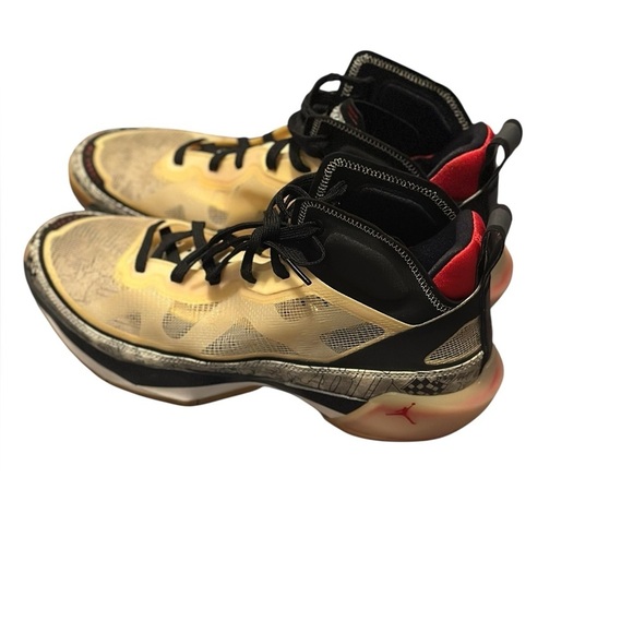 Nike Air Jordan XXXVII Jason Tatum Sneakers Men’s Size US 11 Beige/Black And Red main image 13